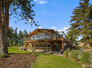 734 Shore Rd, Port Angeles, WA 98362