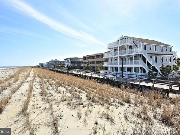 96 1st St Unit B-4, Bethany Beach, DE 19930