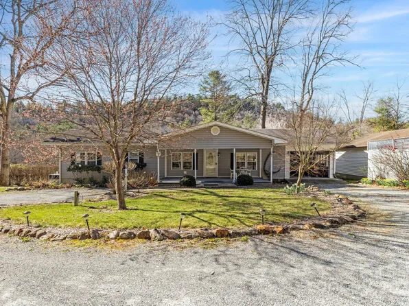 81 Corn Dr, Cedar Mountain, NC 28718