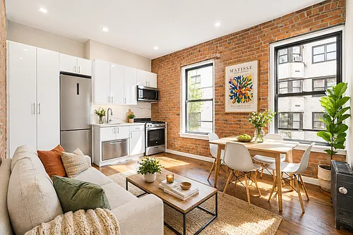 156 W 20th St #4-A Photo 1