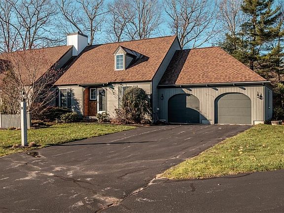 2nd image of 28 Teal Point Drive #28