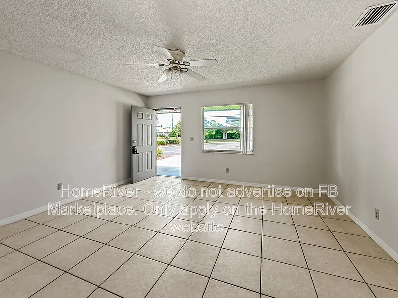 2 bed, 1.0 bath, 800 sqft, $1,380 — Photo 3