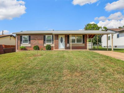 11823 Welcome Dr, Maryland Heights, MO, 63043