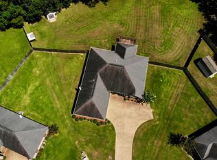 100 Kirkwood Dr, Clinton, MS 39056