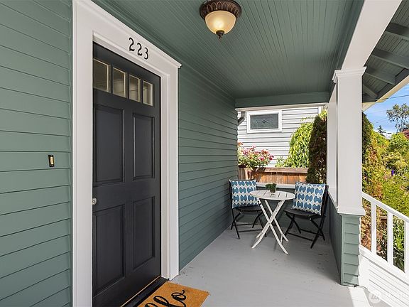 2nd image of 223 29th Avenue E