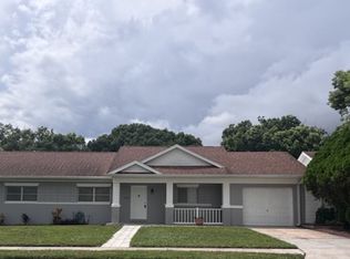 8610 Oak Bluff Dr, Orlando, FL 32827