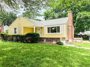 87 Arrowbrook Rd, Windsor, CT 06095