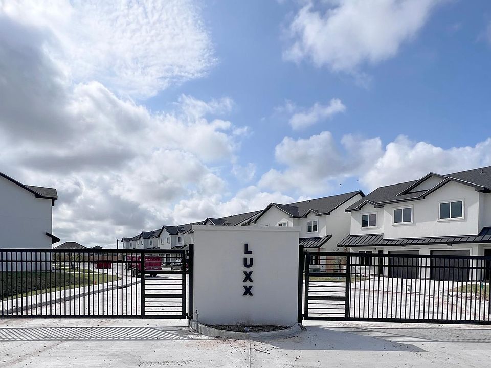 The Luxx Estates Apartment Rentals Edinburg, TX Zillow