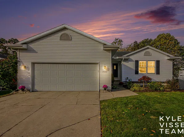 3532 Breezewood Dr SE, Kentwood, MI 49512