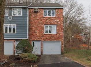 166 Valley West Way, Manchester, NH 03102