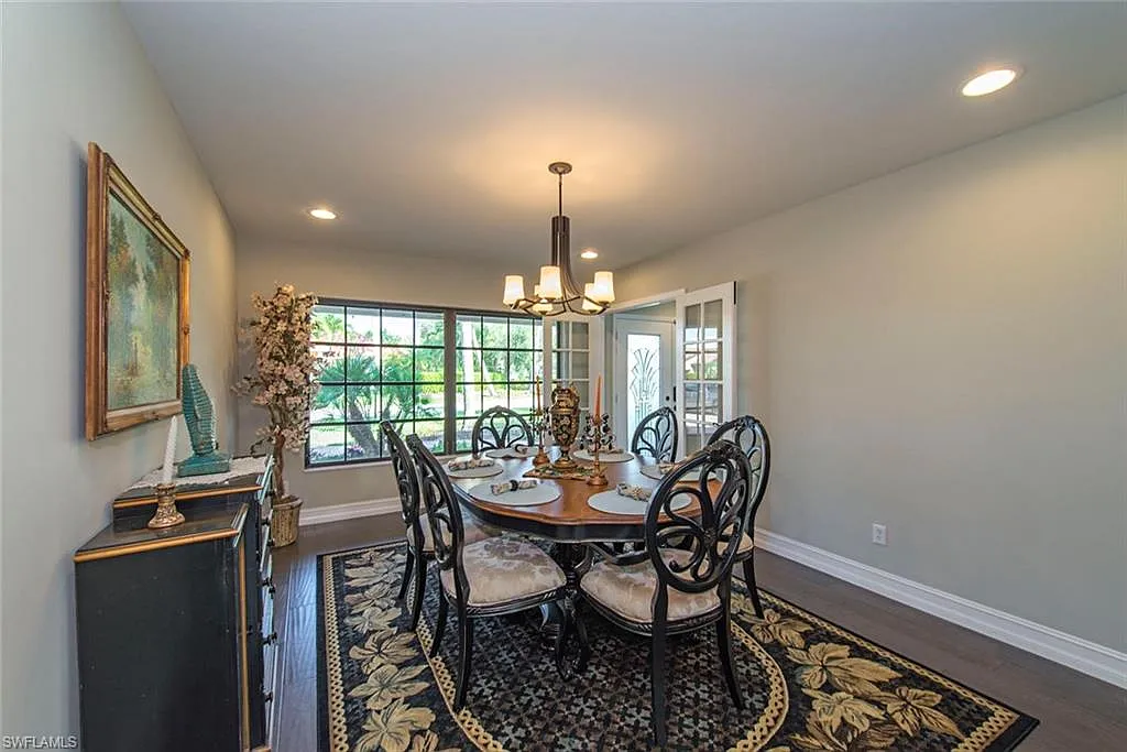 5 bed, 4.0 bath, 3476 sqft, $20,000 — Photo 4