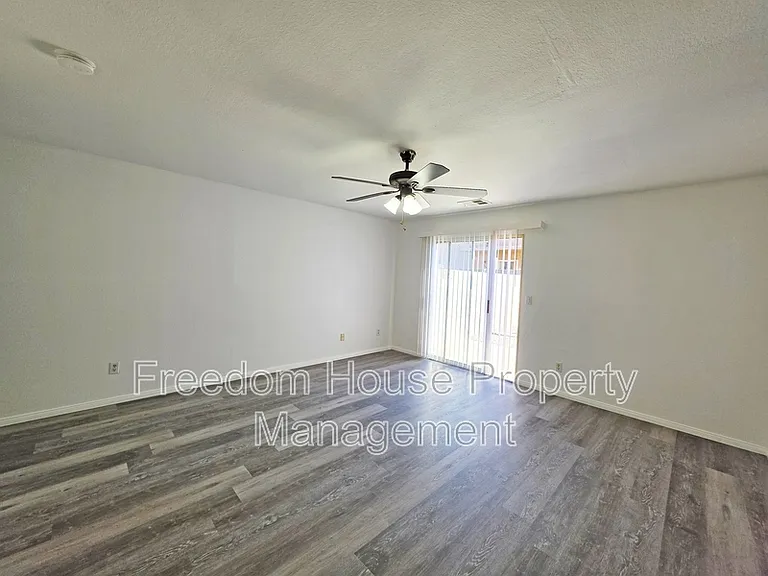 670 Bourbon St #2 — Photo 9