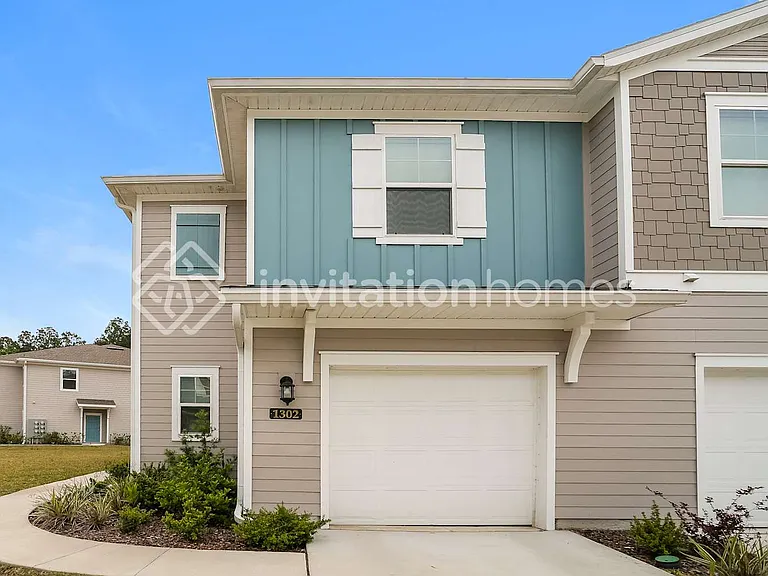 1302 Coastal Meadow Trl — Photo 1
