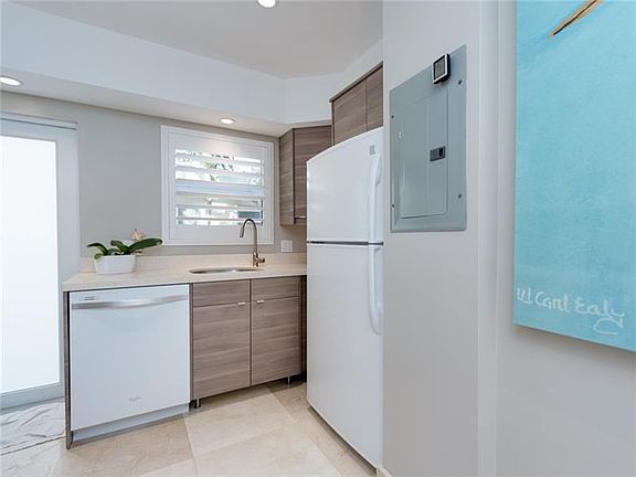 4th image of 4549 Bougainvilla Dr