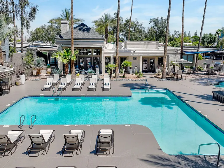 Immerse yourself in our sparkling resort-style pool or unwind in the inviting spa. Discover luxe resort-style living at Beacon at 601.