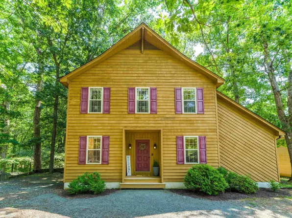 20 Possum Ln, Palmyra, VA 22963