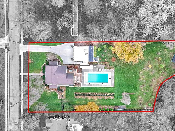 3rd image of 4124 Perry Way