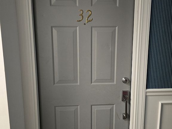 4th image of 680 Boston Post Rd APT 32