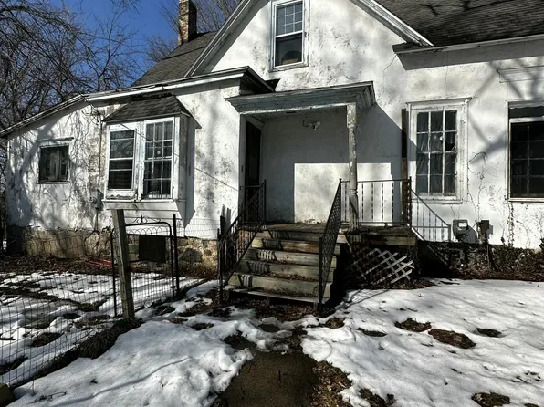 50022 Michigan Ave #40, Paw Paw, MI 49079