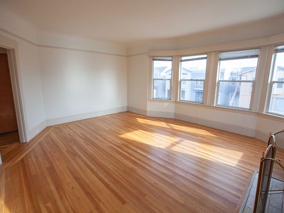 3rd image of 699 28th Ave #699