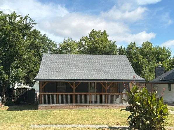 317 W Pleasant St, Aurora, MO 65605