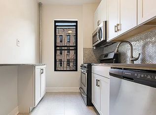 3058 34th St APT 2A, Astoria, NY 11103