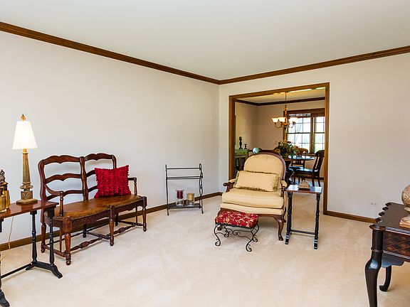 5th image of 2401 Newport Dr