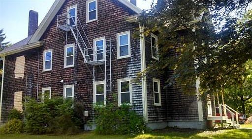 2nd image of 11 Barrows St #1