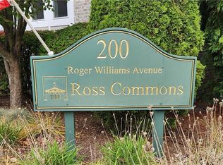 200 Roger Williams Ave UNIT 207, Rumford, RI 02916