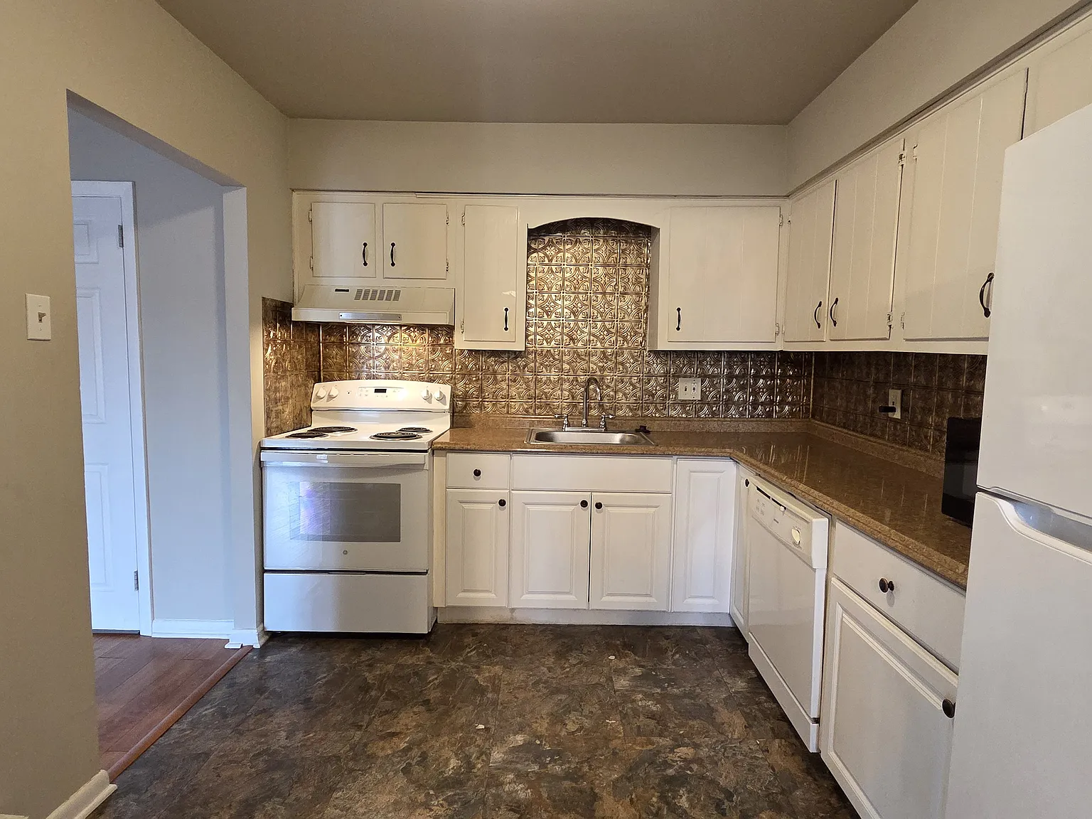 100 N 2nd St - #6 — Photo 4