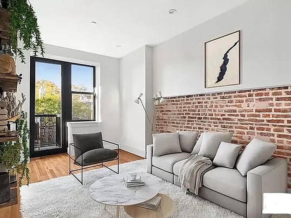 1st image of 392 Woodbine St #4