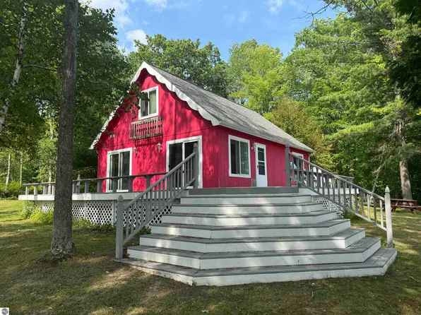 7265 Osceola St, Hale, MI 48739