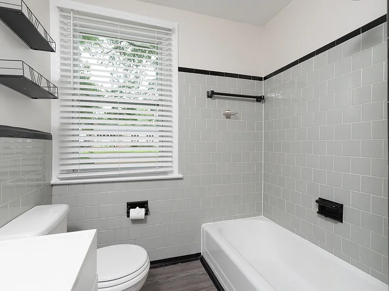 10308 Rycove Ln — Photo 17