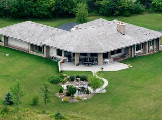 13025 N Birch Creek Rd, Mequon, WI 53092