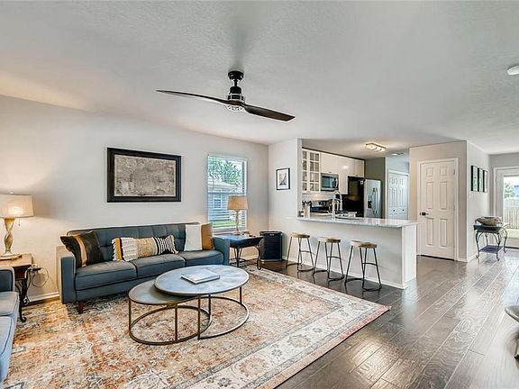 4th image of 2809 Deerfern Ln
