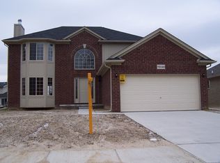 70143 Crystal Dr, Richmond, MI 48062