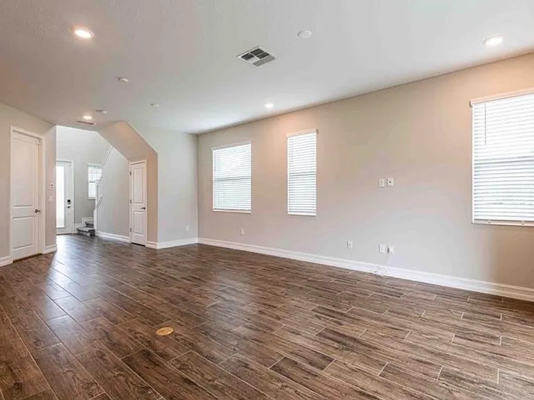 4655 Almada Ln — Photo 10