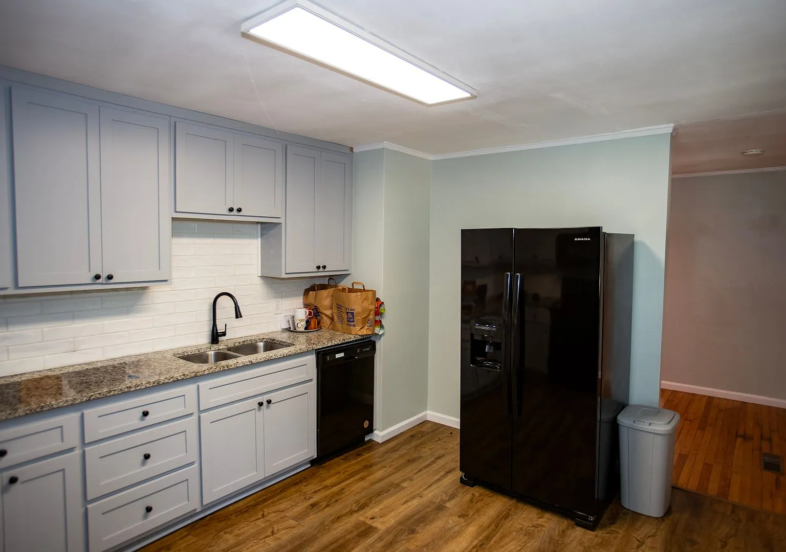 4 bedroom house in Five Points available now!! — Photo 2
