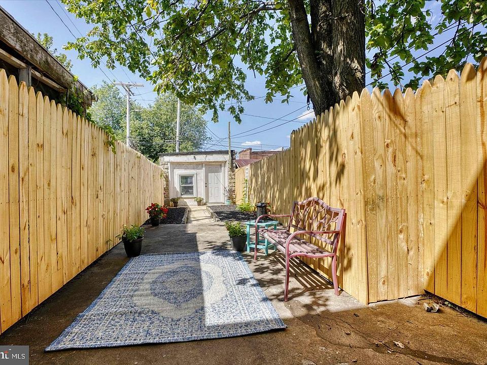 2nd image of 3302 Chestnut Ave