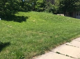 1108 N Wisconsin St, Racine, WI 53402