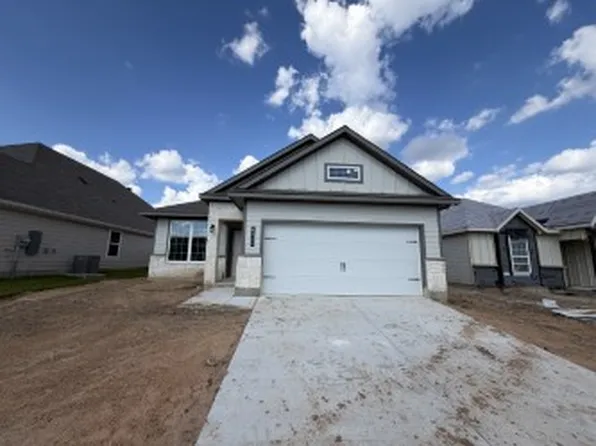 1966 Cambria Dr, Bryan, TX 77807
