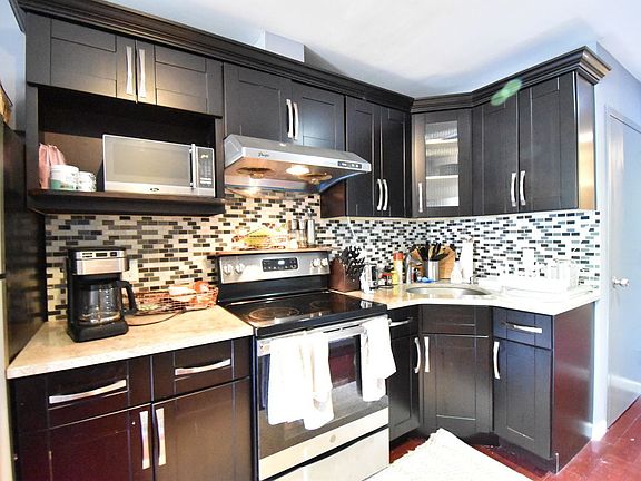 4th image of 47 Essex St #3S