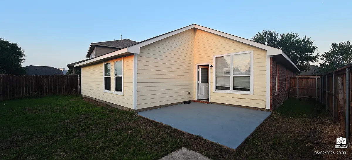 Building Photo - 304 Hummingbird Dr