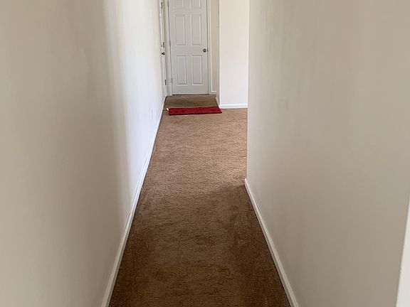 2nd image of 39 Wellington Dr APT 7