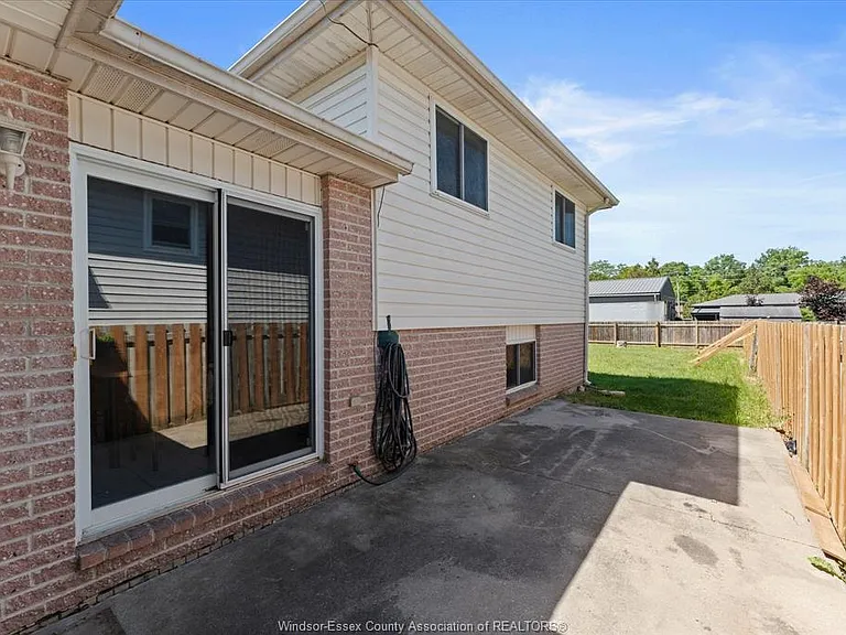9347 Tamarack St — Photo 34