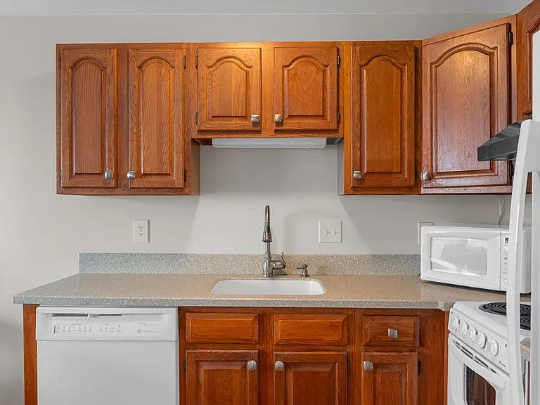 611 Ocean Blvd #3 — Photo 20