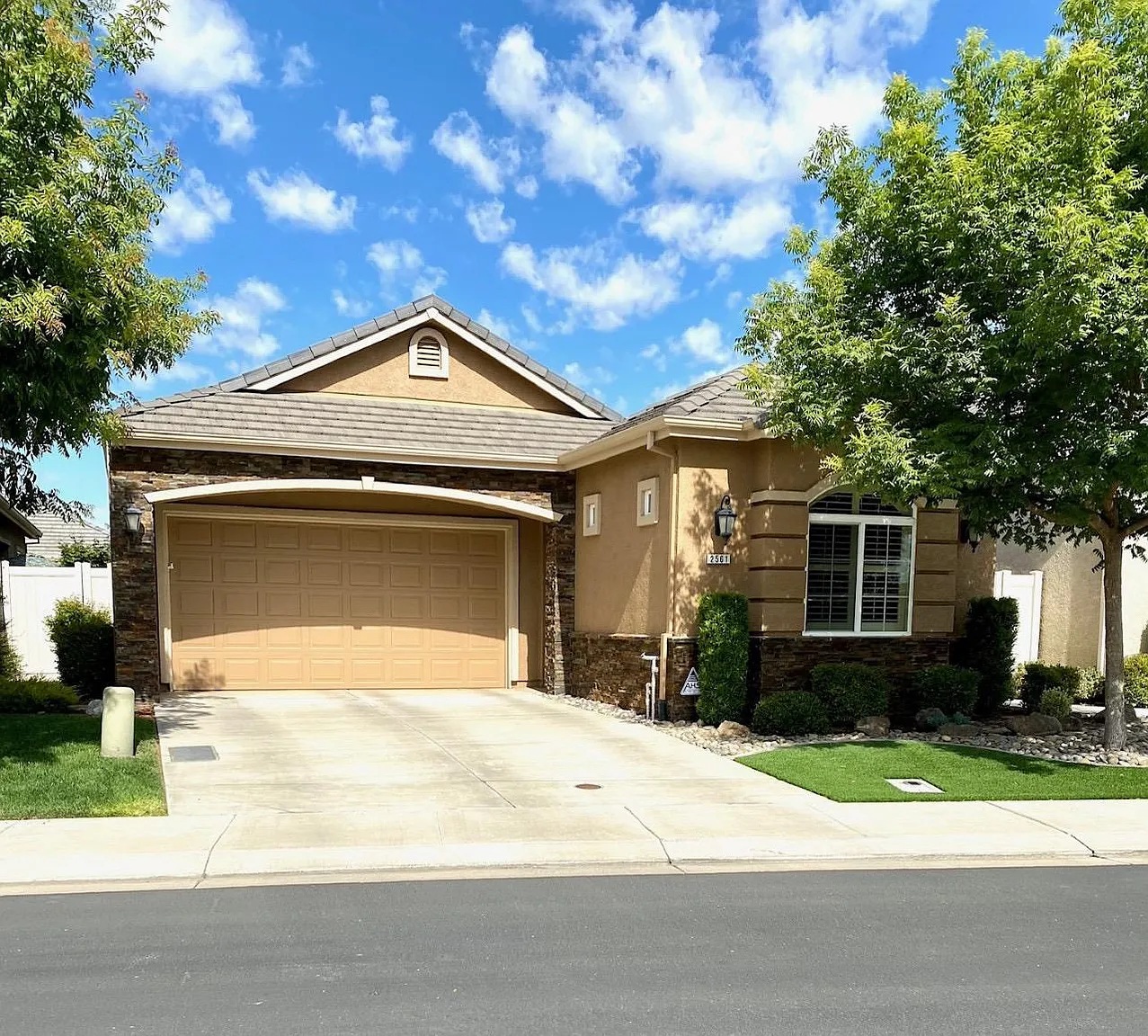 2561 Sea Lion Way photo 1
