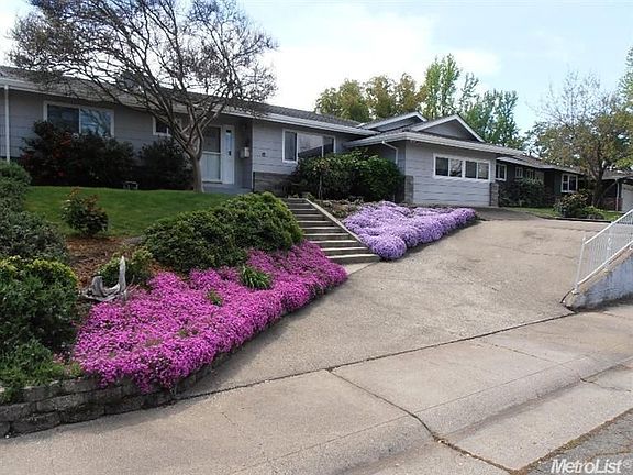 2nd image of 8782 Mondego Way