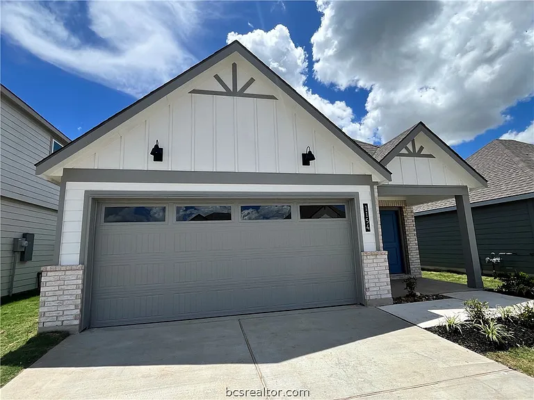 1154 Toledo Bend Dr — Photo 2
