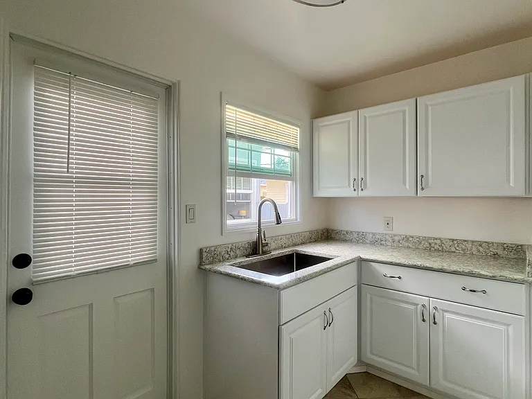 4434 Park Blvd — Photo 8